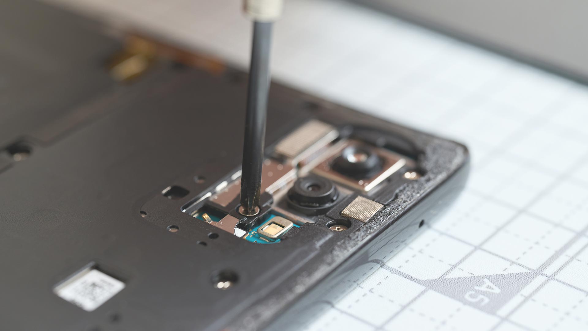 Sostituzione connettore ricarica